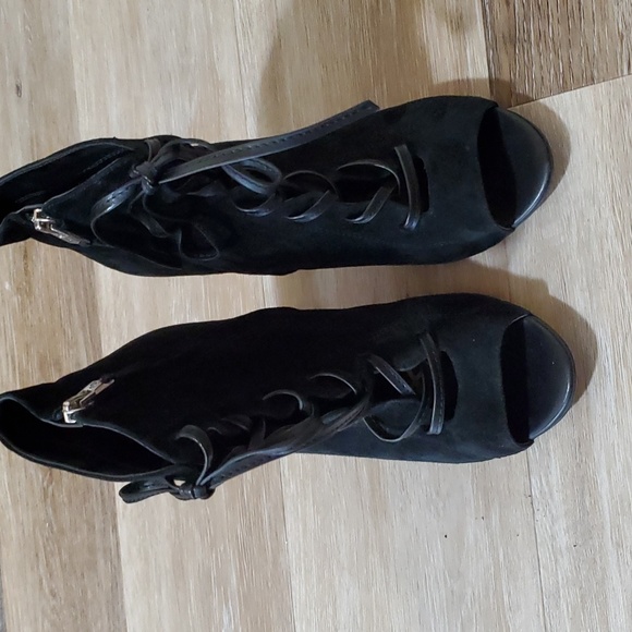 Sam Edelman leather suede black chunky laced heels - Picture 2 of 11